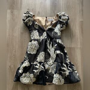 elliatt picard black & silver floral babydoll mini ruffle dress size small NEW